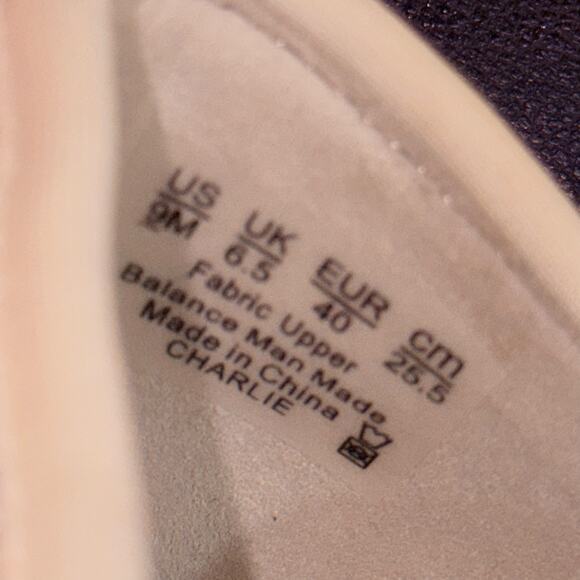 Naturalizer BZees Charlie White Knit Slip-on Comfort Sneaker size 9M - Picture 10 of 10